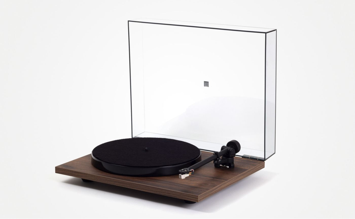 Rega Planar 1 Plus Turntable with internal Phono Stage