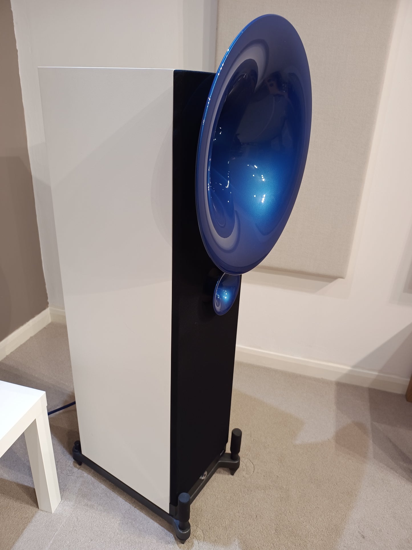 Avantgarde Uno XD horn speakers *ex demonstration* (Click & Collect Only)