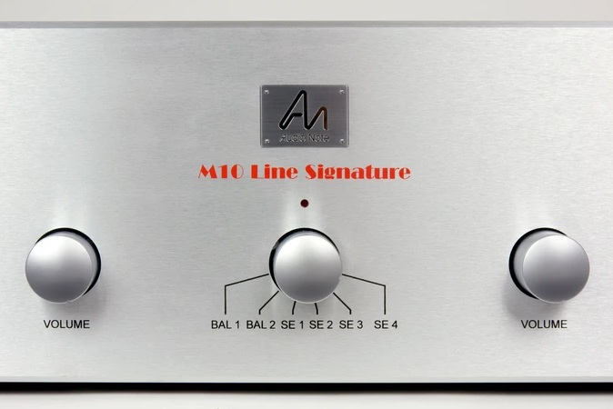 Audio Note M10 Signature Line Pre Amplifier