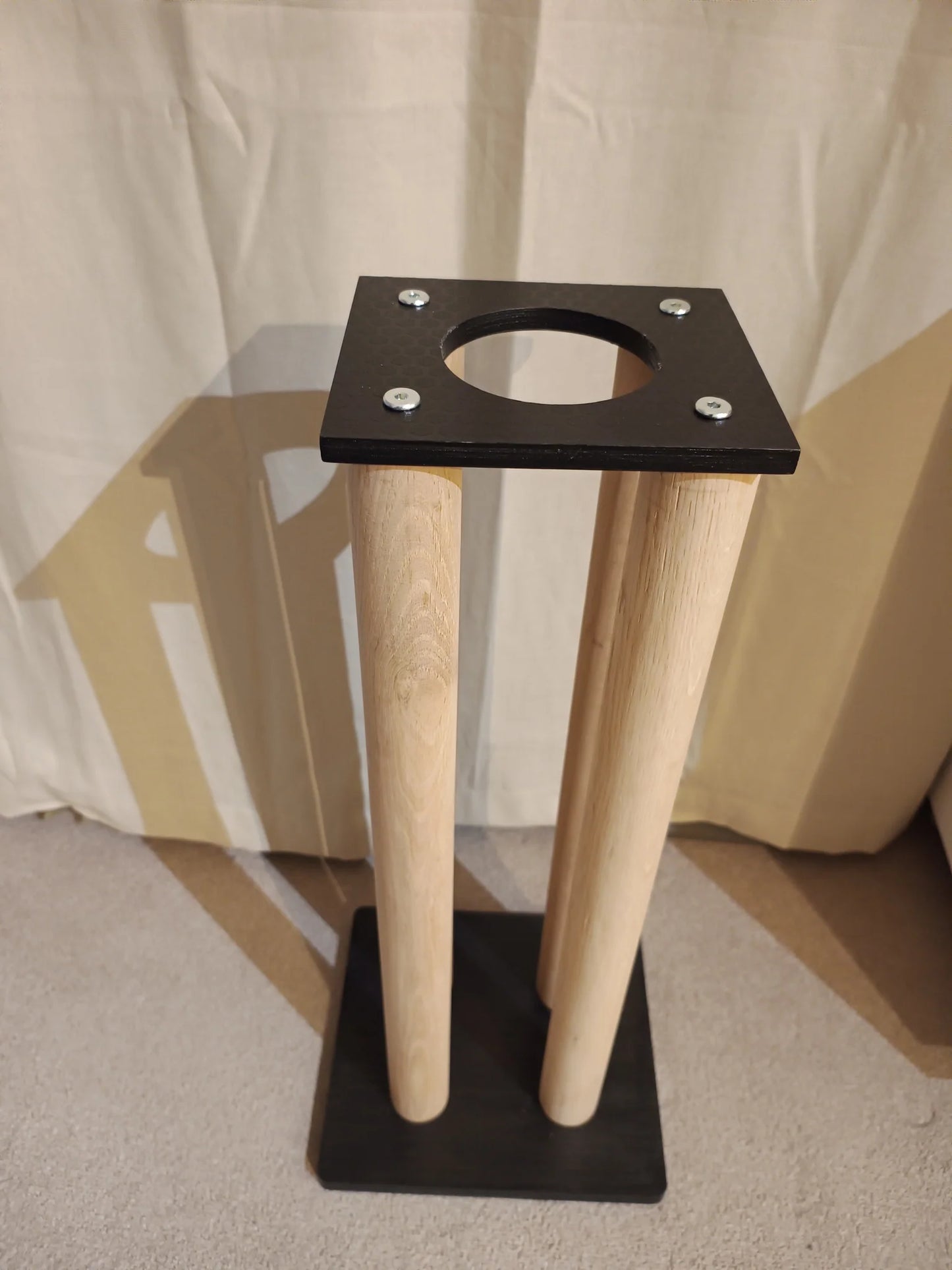 Structure Evolution Loudspeaker Stands