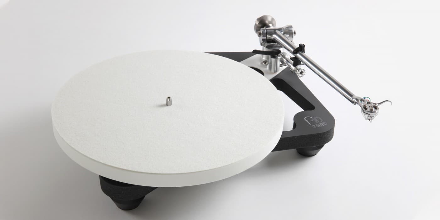 Rega Planar 10 Turntable (Click & Collect Only)