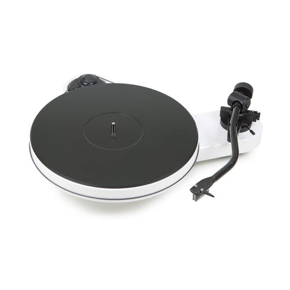 Pro-Ject RPM 3 Carbon Turntable