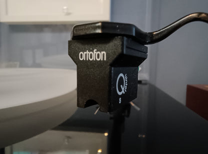 Edwards Audio TT3 with Ortofon Quintet Black S (Used Item) (Click & Collect Only)